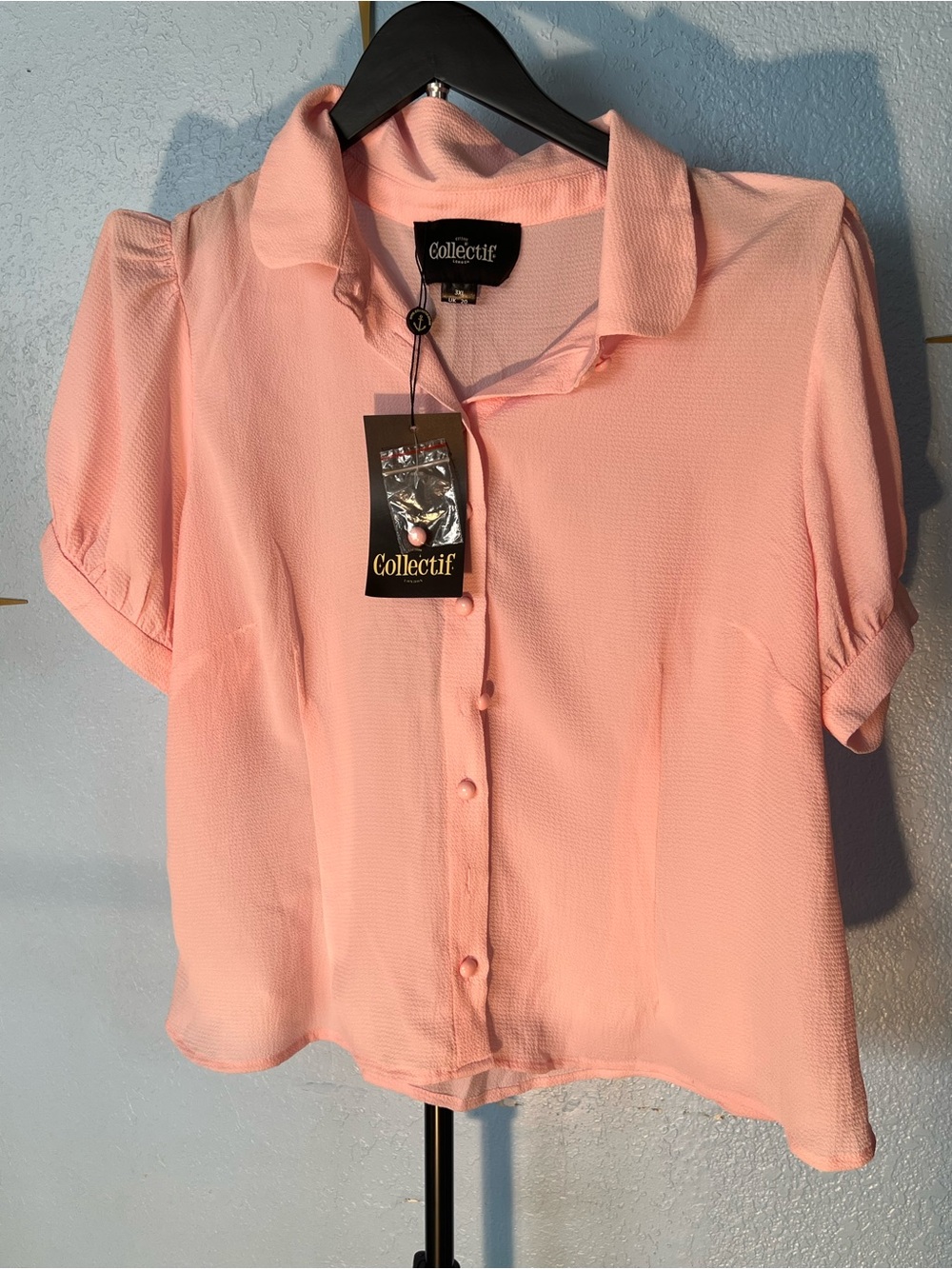 Collectif Peachy-Pink Short Sleeve Button-Up Erika Blouse
